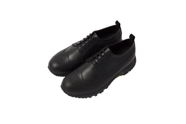 black sole shoes